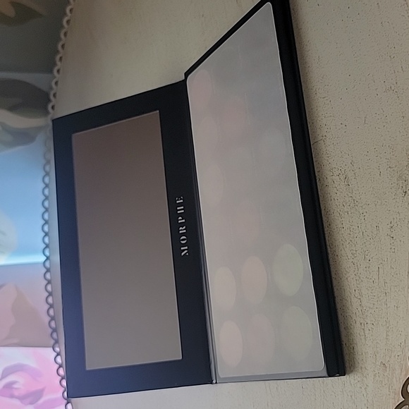 NIB Morphe x Make It Black 18-Pan Artistry Palette - Picture 4 of 5